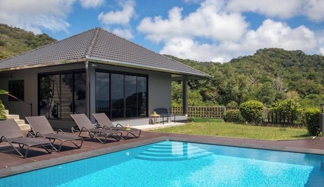 Grand Seaview Pool Villa in Phuket