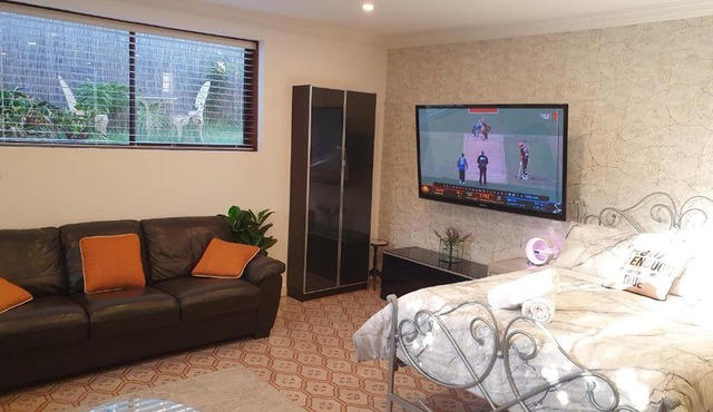 Grandview Melbourne Executive 2BR Apartment