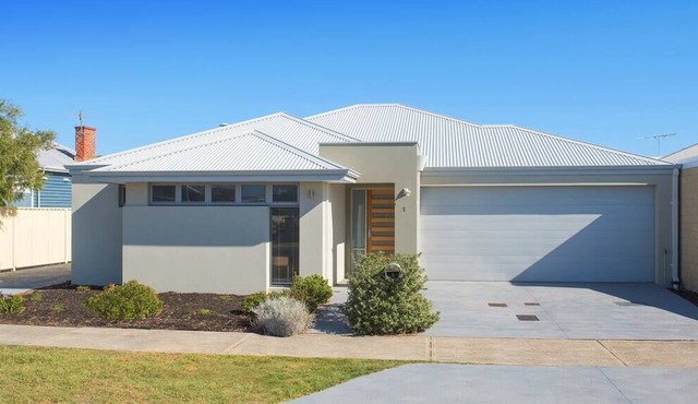 Great location - short walk to Busselton Jetty!