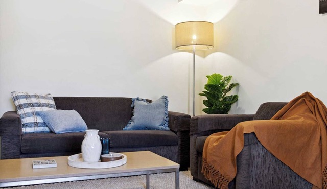 Great Value| 1 Bedroom Apartment| Onsite Parking| Northbridge in Northbridge