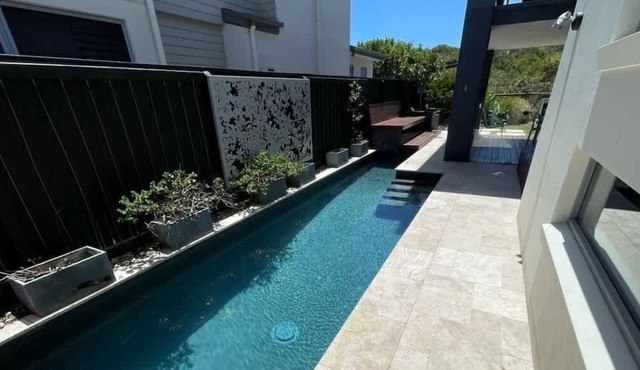 Green House Pet-Friendly Beach House