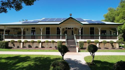 Gunabul Homestead & Golf Course