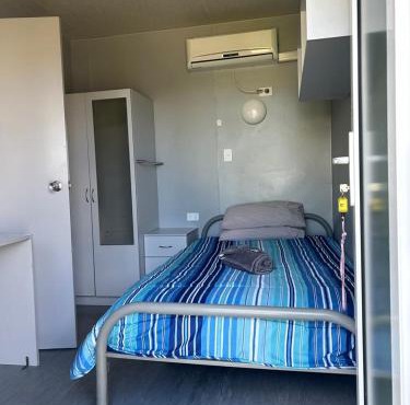gundy pub & caravan park
