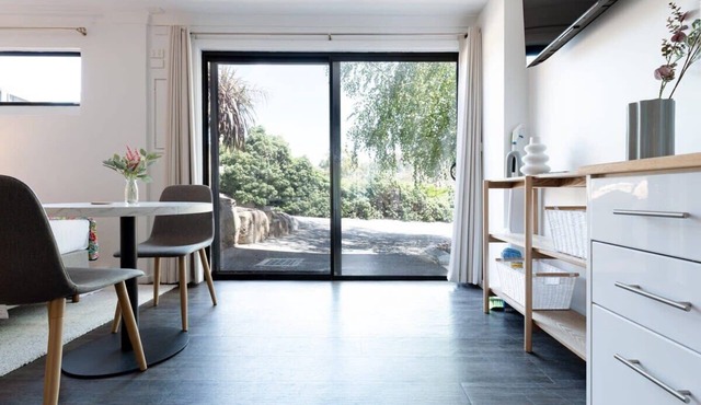 Hadspen Riverview Retreat: Blue Gum Studio
