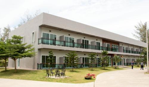 Hadthong Resort in Pak Phayun