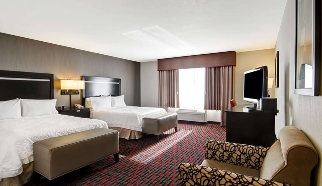 Hampton Inn & Suites by Hilton Red Deer in Red Deer