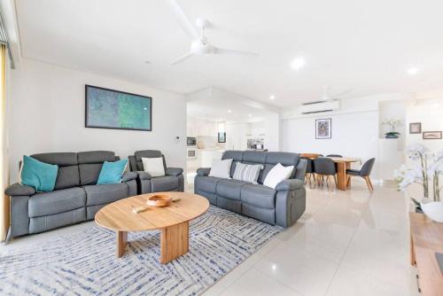 Harbour Edge - Moments from Darwin Waterfront & CBD