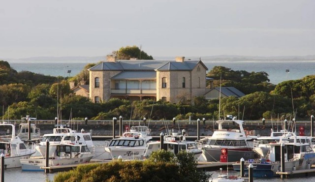 Harbour View Motel