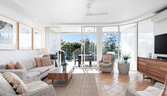 Hazel - Little Cove Boutique Stays