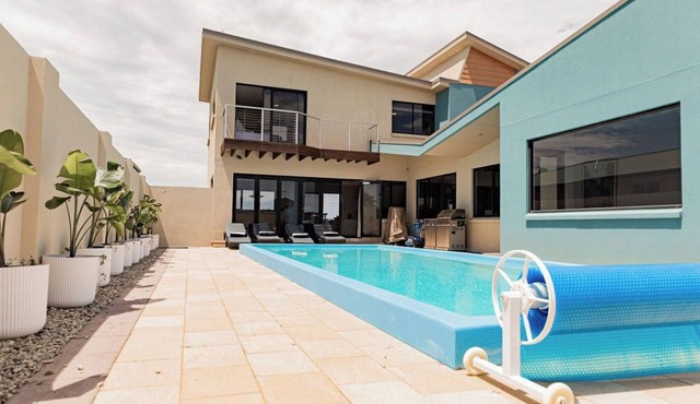 Heated magnesium pool, MTB, family & dog friendly