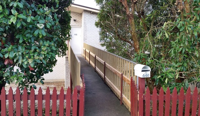 Hidden gem with hill views & River View