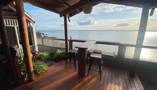 High Tides Guest HousenPet friendly waterfront accomodation