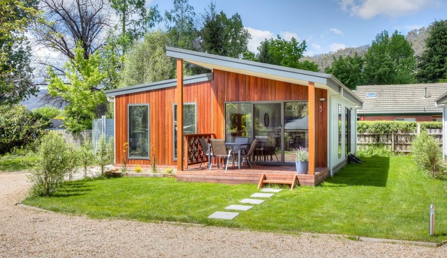 Highland Valley Cottage 1