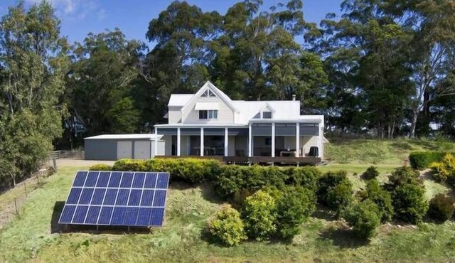 Hill House Cooroy - Sunshine Coast