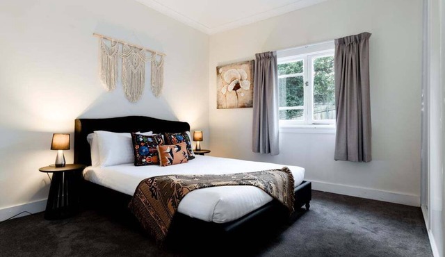 Hillside Retreat Near Launceston CBD
