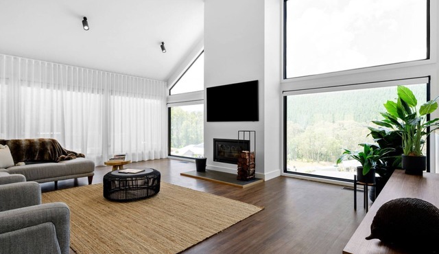 Hilltop at Bright - Luxury in High Country Victoria