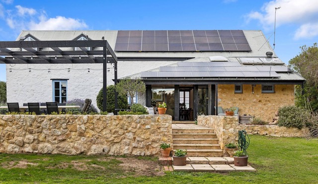 Historical Cheese Factory Retreat - 727 Randell RD