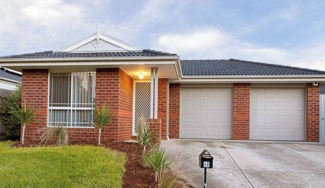 Home in carrum downs