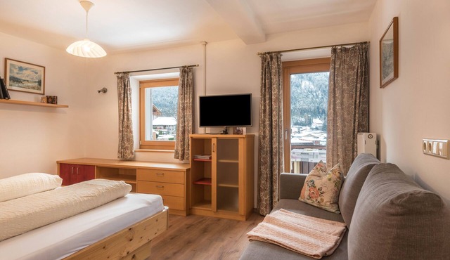 Homely Apartment “Euringer Villa Erna” with Mountain View in Seis