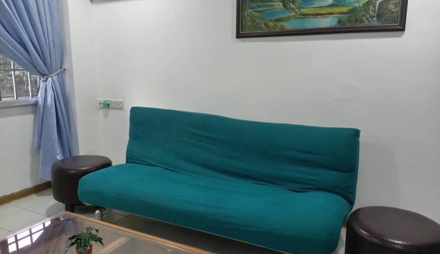 Homely Comforts: 2B Flat in Kuching