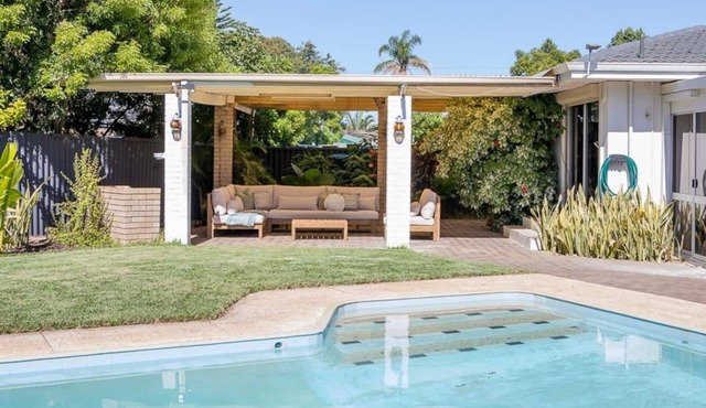 Homely with Large Pool - Family Friendly!