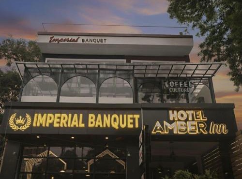 Hotel Amber Inn - 800m from Prayagraj Junction