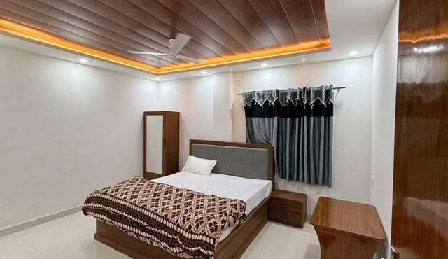 Hotel Chetna Place in Chouparan