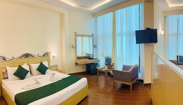 Hotel Devi Grand