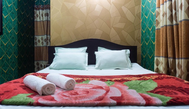 Hotel Green Garden - Double Room -AC in Dhaka