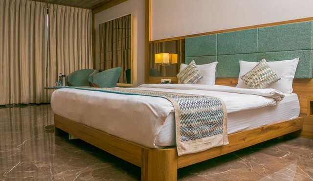 HOTEL HIRISA Unit Hotel Fortune Palace in Jamnagar
