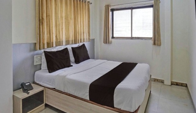Hotel Kailash Park in Mumbai