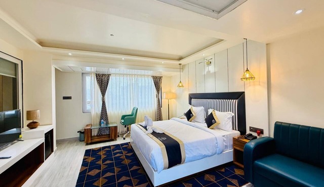 Hotel KAMA in Danapur