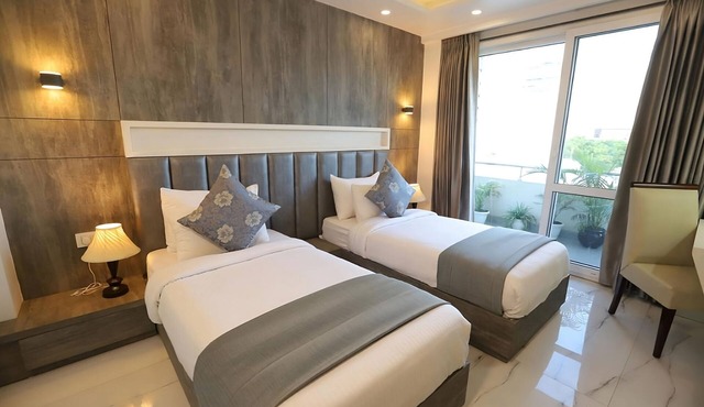 Hotel Keshav Residency - Medicity Gurugram, near Medanta Hospital in Gurugram