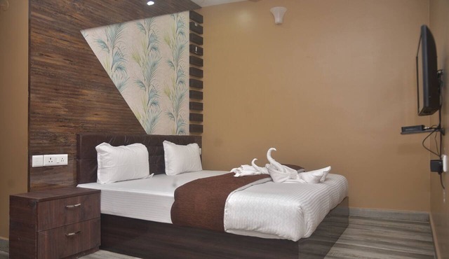 Hotel Maa International