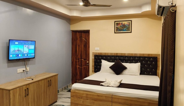 HOTEL MAHAL in Hugli