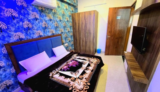 Hotel Meera