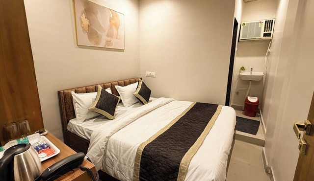 Hotel Meriton Star in Ulhasnagar