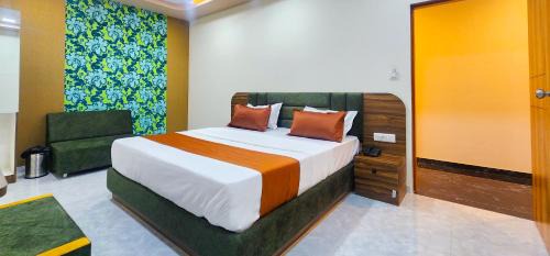 Hotel Nova Blue in Ahmedabad