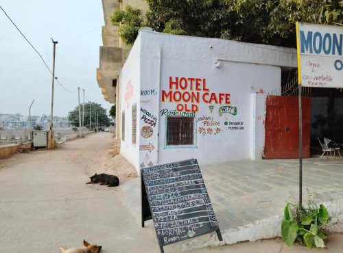 Hotel Old Moon Cafe in Pushkar