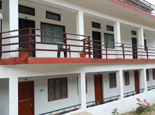 Hotel pushpdeep in Phata
