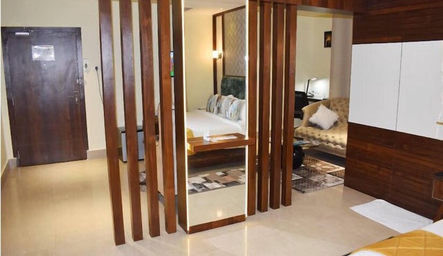 Hotel Radhika Regency