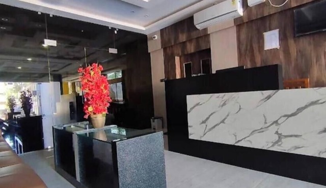 Hotel Raj