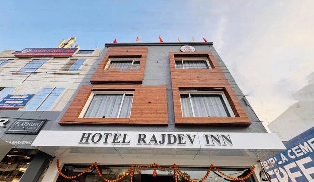 Hotel Rajdev INN