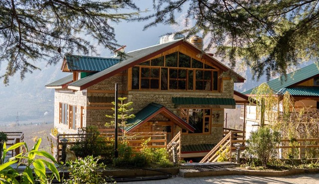 HOTEL ROSECEOUS in Manāli