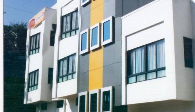 Hotel Royal Residency Executive in Miraj