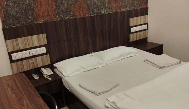Hotel Shambuji in Thane