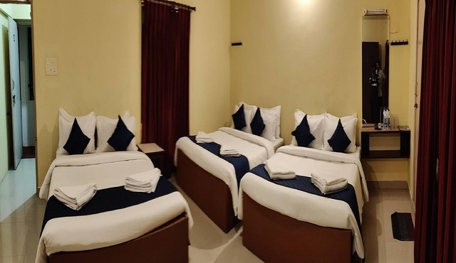 Hotel Tenach