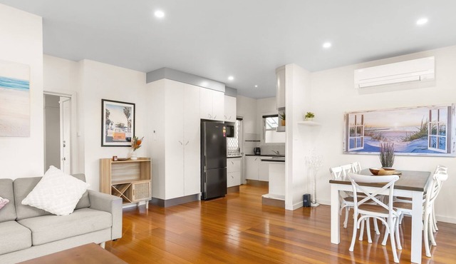 Hotham Heights - Comfortable 3 bedroom home