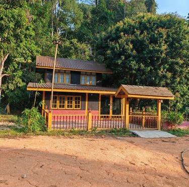 House in the Forest Doisaket in Doi Saket