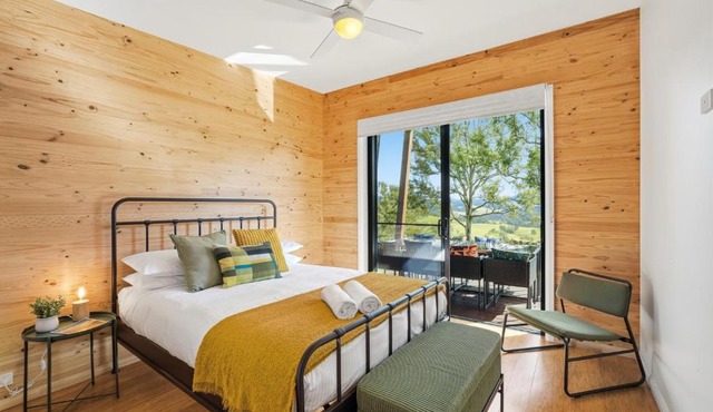 Hudsons Hideaway - Cosy Eco Cabin, Rainforest Walks